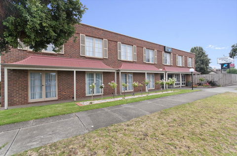 William Dutton Motel - Accommodation QLD 0
