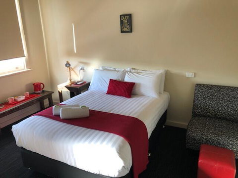 William Farrer Hotel - Accommodation QLD 0