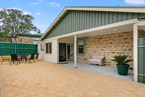 Williamstown Bed And Breakfast - Accommodation QLD 3