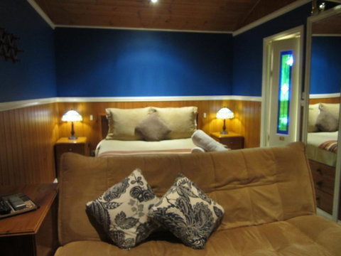Willowlake Cottages - Accommodation QLD 1