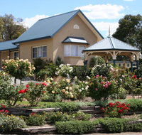 Willows Motel - Accommodation QLD
