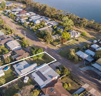 Windsong - Pet friendly wifi and close to water - Accommodation QLD