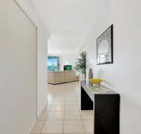 Wings Luxury Apartment Pink Poodle - Accommodation QLD