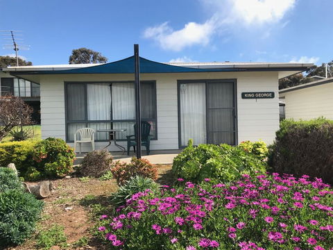 Wintersun Holiday Cottages - Accommodation QLD 1