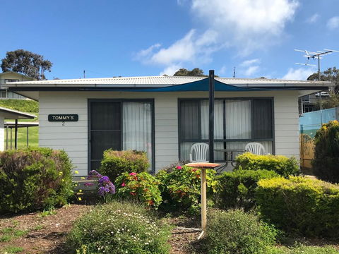 Wintersun Holiday Cottages - Accommodation QLD 3