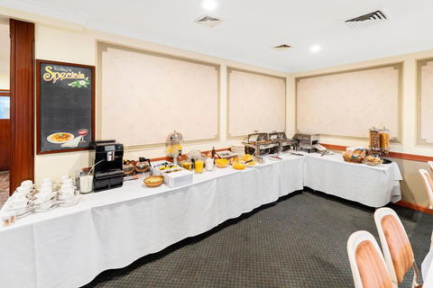 WM Hotel Bankstown - Accommodation QLD 3