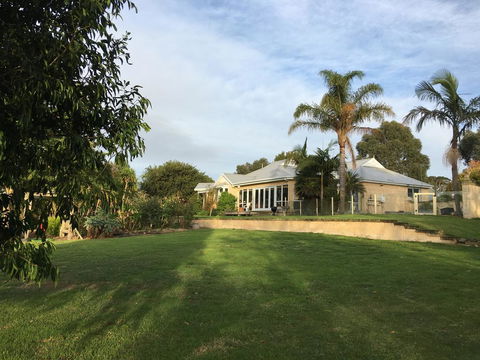 Wonderland Hobby Farm - Accommodation QLD 0