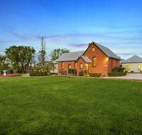Woodend Old School House - Accommodation QLD