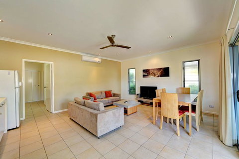 Woodgate Beach Houses - Accommodation QLD 1