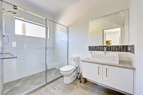 Woodgate Beach Houses - Accommodation QLD 3