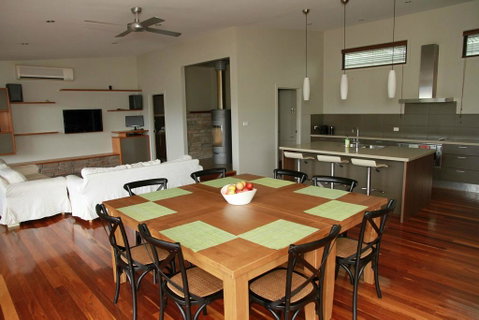 Woollybutt - Accommodation QLD 1