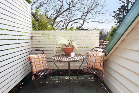 Woolwich Studio Bliss, Your Private Oasis By The Water - Accommodation QLD 2