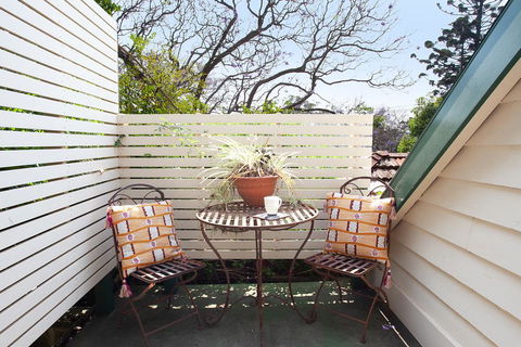 Woolwich Studio Bliss, Your Private Oasis By The Water - Accommodation QLD 2