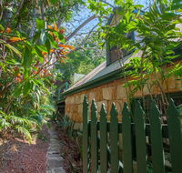 Woolwich Studio Bliss Your Private Oasis by the Water - Accommodation QLD
