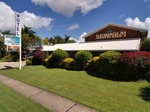 Wunpalm Motel & Holiday Cabins - Accommodation QLD 1