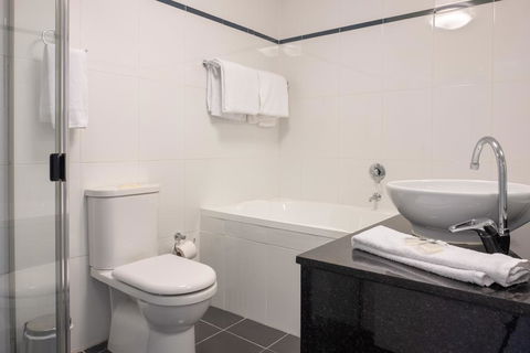 Wyndel Apartments St Leonards - Herbert - Accommodation QLD 2