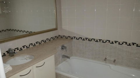 Wyndel Apartments St Leonards - Shoremark - Accommodation QLD 1