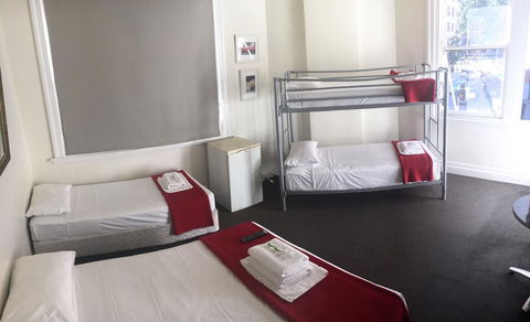 Wynyard Hotel - Accommodation QLD 2