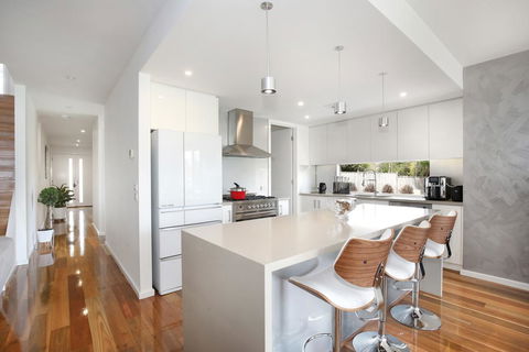 Xus Residence - Accommodation QLD 3