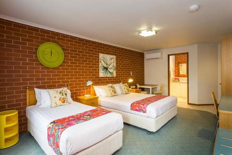 Yackandandah Motor Inn - Accommodation QLD 3