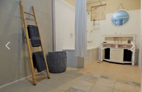 Yamba Hinterland Bush Retreat - Vintage Bus Stay - Accommodation QLD 3