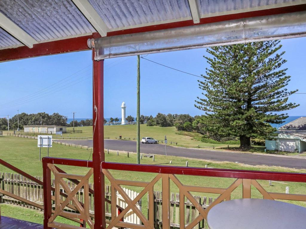 Wooloweyah NSW Accommodation QLD