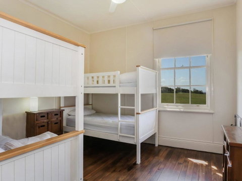 Yamba Pilot Cottage 1 - Pets Welcome - Close To Beach - Accommodation QLD 3