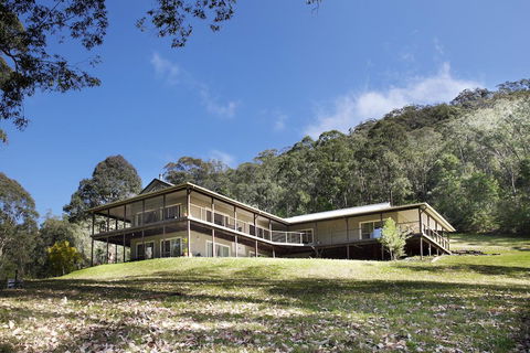 Yanada - Accommodation QLD 0