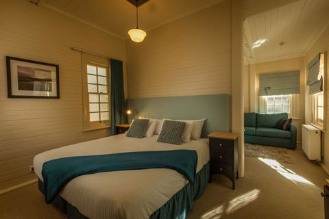 Yarrangobilly Caves House - Accommodation QLD 2