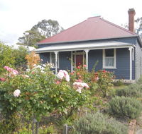 Yarram Cottage Art and Accommodation