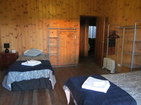 Yoga Retreat - Accommodation QLD 2