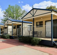 Young Tourist Park - Accommodation QLD