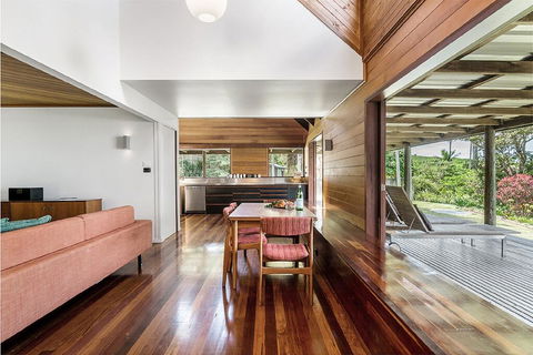 Your Luxury Escape - Cedar View - Accommodation QLD 1