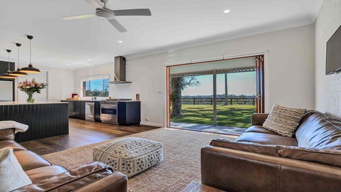 Your Luxury Escape - Paul's Farmhouse At Newrybar - Accommodation QLD 0