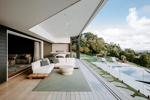 Your Luxury Escape - The Retreat - Accommodation QLD 1