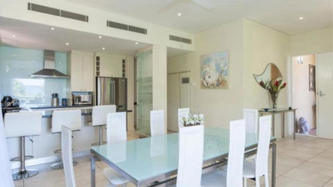 1 The Hill Apartments Port Douglas - Accommodation QLD 4