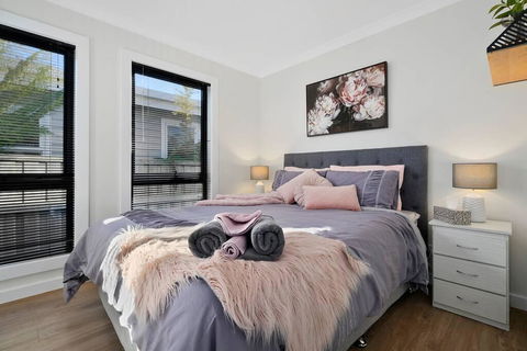 Zoo Villas : Villa Zebra - Central Wynyard - Accommodation QLD 3