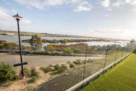 Serenity And Sweeping Murray River Views - Accommodation QLD 0