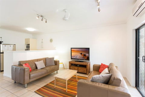 2br Amazing Beach-house - Accommodation QLD 2