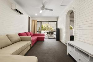 Coongarra Esplanade 41 Lakeshores - Accommodation QLD 5