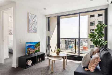 A 2BR Apt Near Melbourne Central Amazing Views - Accommodation QLD 1