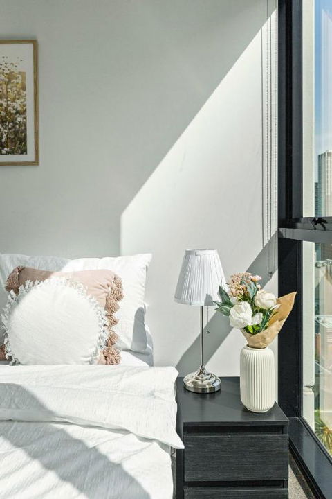 A 2BR Apt Near Melbourne Central Amazing Views - Accommodation QLD 3