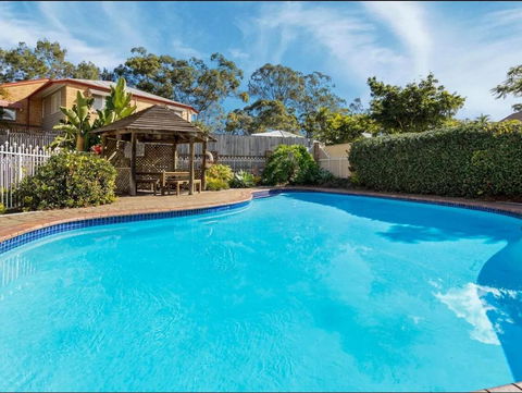 A 3 Bedders Close To Everything - Accommodation QLD 2