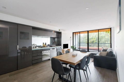 A 3BR Apt Next To Melbourne Zoo FREE Parking - Accommodation QLD 0