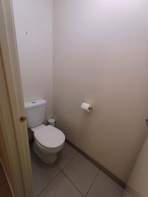 A Beautiful And Spacious Home - Accommodation QLD 1