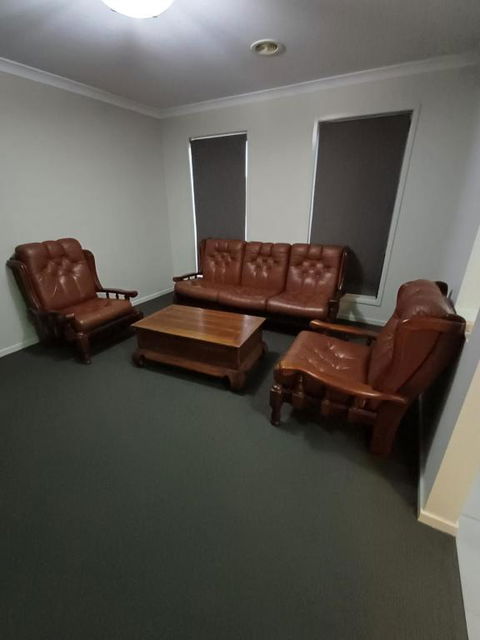 A Beautiful And Spacious Home. - Accommodation QLD 1