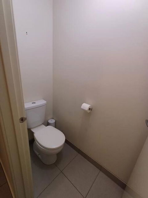 A Beautiful And Spacious Home. - Accommodation QLD 4