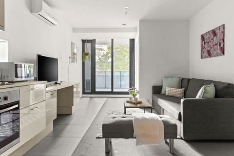 A Central Apt Right Next To Southern Cross - Accommodation QLD 1