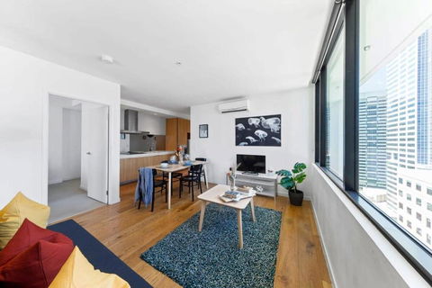 A Chic 2BR Apt City Views Near Southern Cross - Accommodation QLD 1