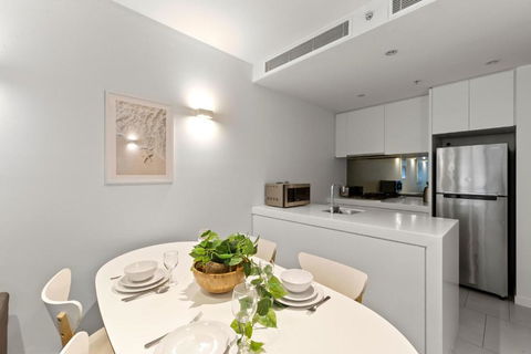 A Chic & Comfy 2BR Apt Near Federation Square - Accommodation QLD 2